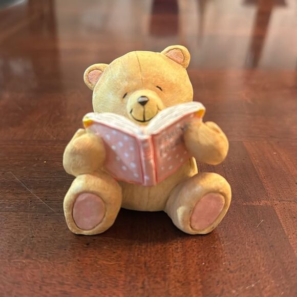 FOREVER FRIENDS Andrew Brownsword Teddy Bear reading Book Figurine - Picture 2 of 7